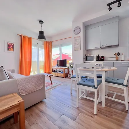 Barcelo 30, Terrace, Center, Garage On Request, Quite Neighborhood, Ba *