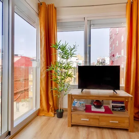 Barcelo 30, Terrace, Center, Garage On Request, Quite Neighborhood, Ba *